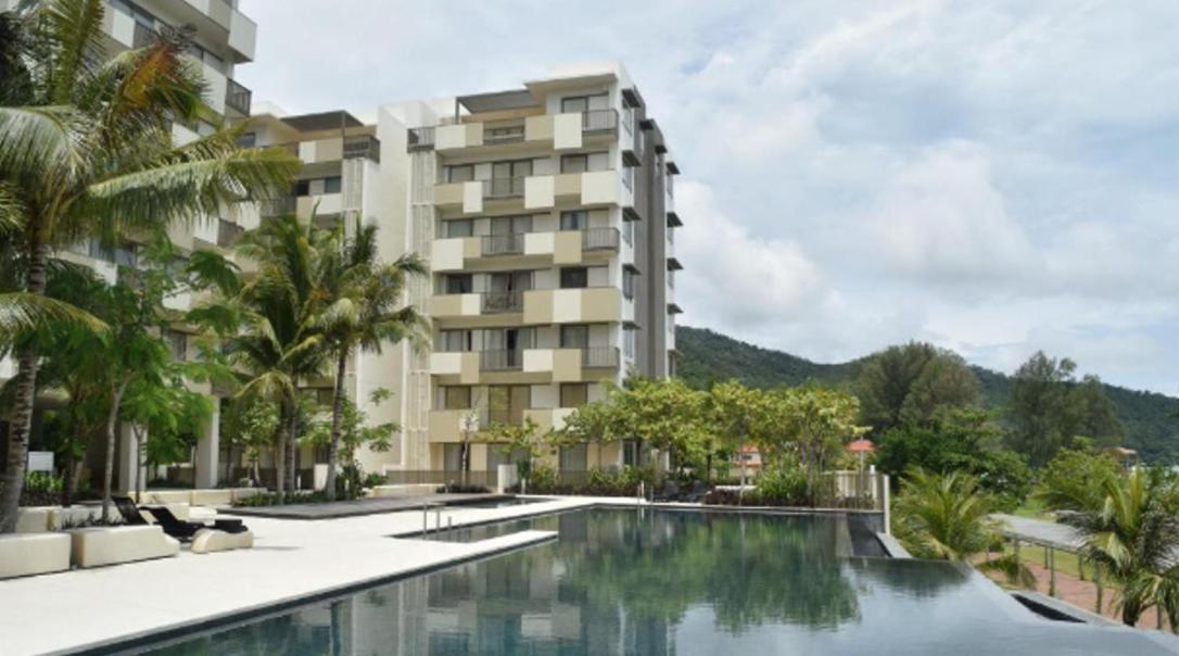 By The Sea Batu Ferringhi Apartment Bagian luar foto